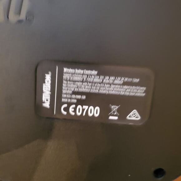 Guitar Hero by Activision -Hero Power no dongle w/Strap - Picture 4 of 8